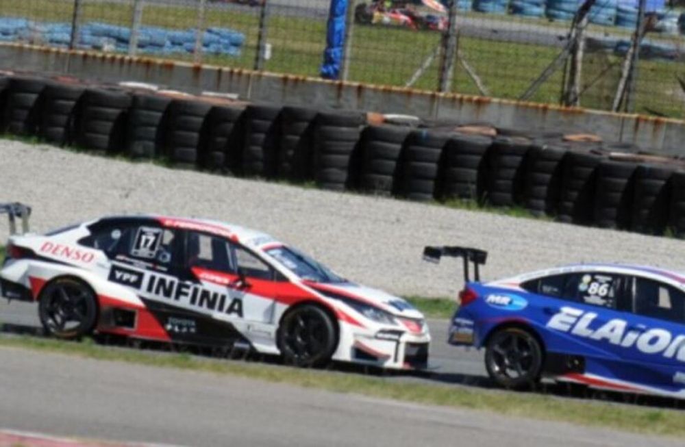 Público en el Gálvez para el Súper TC2000