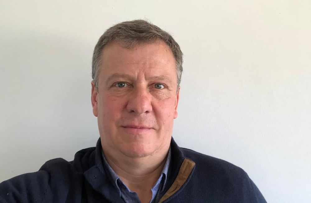 José, productor e industrial de conservas, asegura que la producción de frutas y tomates cae por menores precios y falta de materia prima.