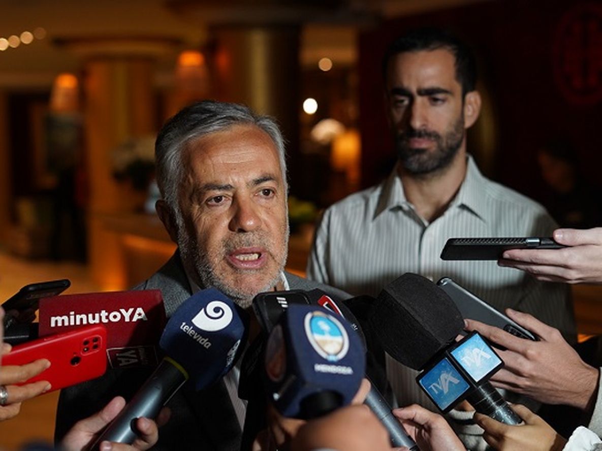 El Gobierno evalúa distintas herramientas financieras, con aval de Nación, para distribuir los pagos en el tiempo y mejorar el perfil de la deuda provincial.
