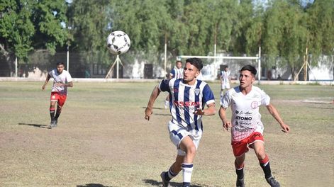 Los Andes | Academia de Chacras goleó 3-0 a Huracán Las Heras por la Zona Permanencia de la Liga Mendocina de Fútbol. / Gentileza Prensa Academia Chacras.