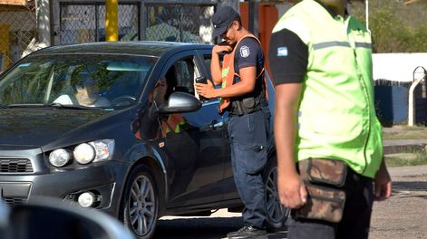 Controles policiales durante el fin de semana de Navidad.Foto: Orlando Pelichotti