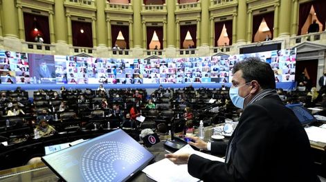 Los Andes | Después de no llegar a un acuerdo entre Juntos por el Cambio y el Frente de Todos sobre cómo llevar adelante la sesión, Massa la inició pasadas las 22.