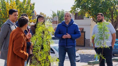 Maipú celebró el Día de la Tierra con una plantación de árboles y el reconocimiento a un proyecto educativo ambiental