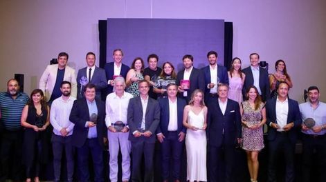 La imagen de los premiados por AEM en 2021.
