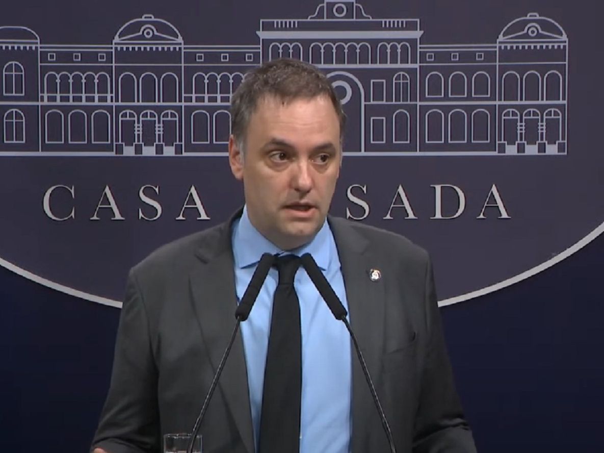 La amenaza de Adorni: aumentar el IVA y suspender planes sociales para financiar universidades y Garrahan