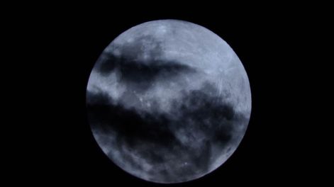 La Luna tiene al menos 4.460 millones de años. Es decir, unos 40 millones de años más de lo que se pensaba.