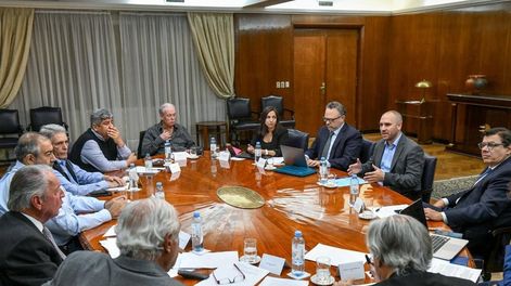 Los Andes | Reunión Guzmán UIA y CGT