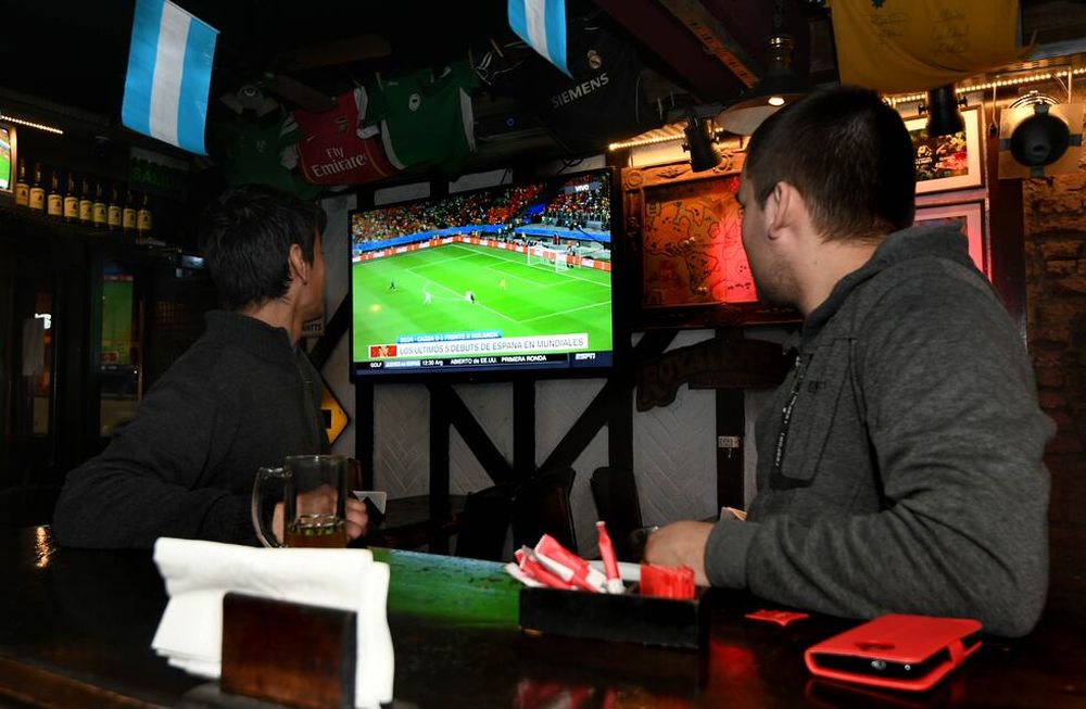 Mundial Qatar 2022: ¿cómo cuidar la visión de la alta exposición a las pantallas?