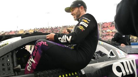 Jimmie Johnson contrajo Coronavirus y no correrá en Indianápolis.