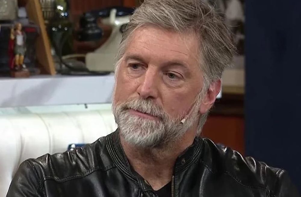 Horacio Cabak regresó a “Polémica en el Bar” y se peleó con todos