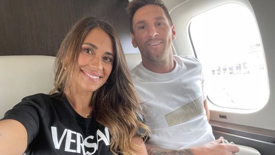 Antonela y Messi en el viaje a Paris, para arrancar una nueva aventura. (Instagram Antonela Roccuzzo). Antonela y Messi en el viaje a Paris, para arrancar una nueva aventura. (Instagram Antonela Roccuzzo).