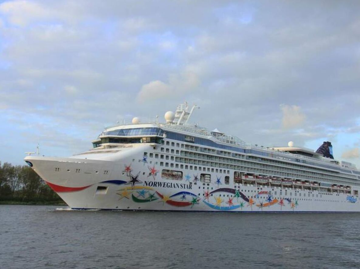 Rescataron a una mujer que pasó una noche en el mar Adriático tras caer de un crucero
