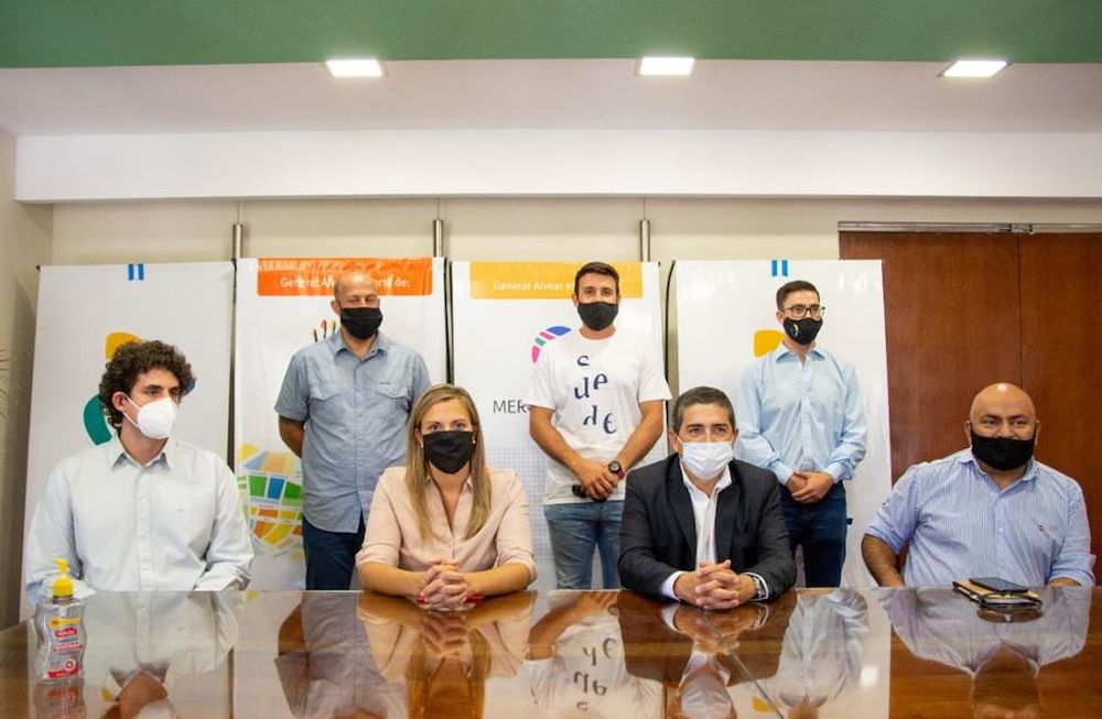 El intendente de Alvear presentó a los nuevos funcionarios en conferencia de prensa.