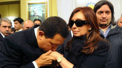 Cristina suspendió su reunión con Rousseff para viajar a Caracas