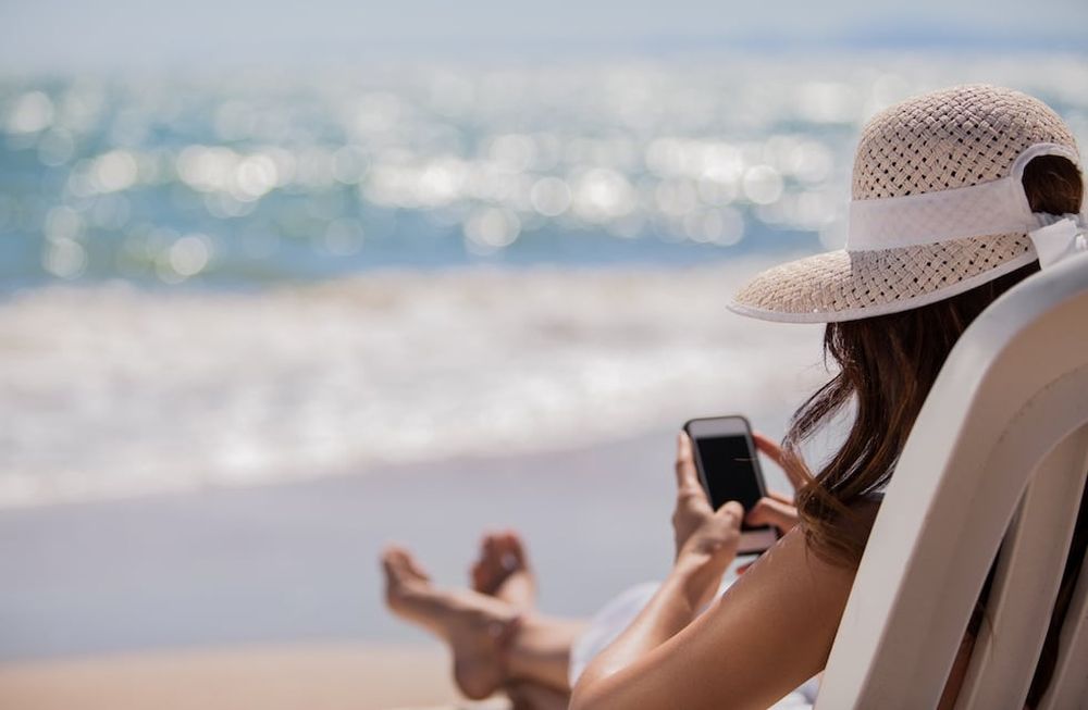 Este domingo iba a llegar el fin del roaming en el Mercosur, pero el gobierno lo suspendió.