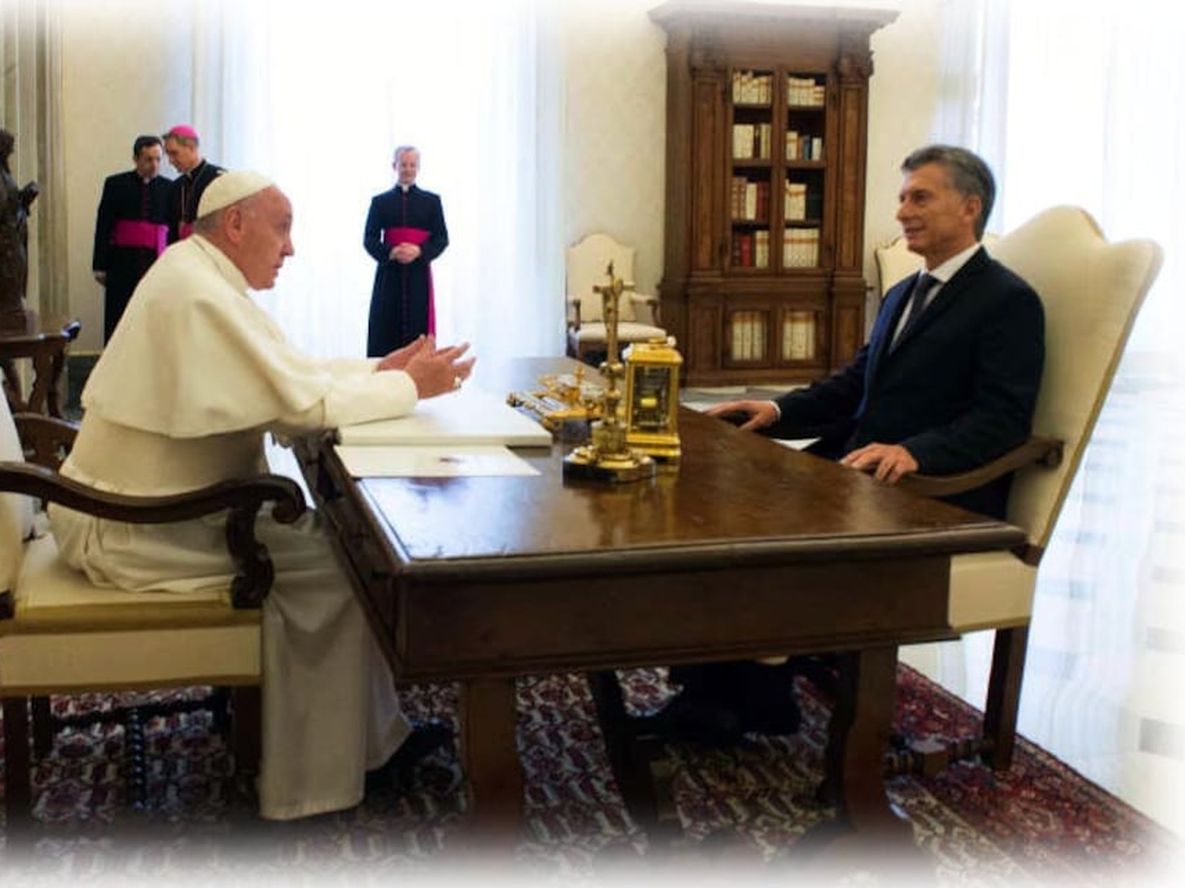 Grandes dilemas de Macri y Francisco - Por Carlos Salvador La Rosa