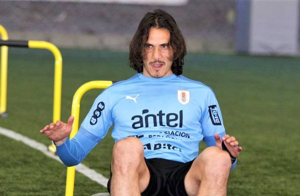 Cavani será baja en Uruguay y no podrá jugar ante Argentina. / Gentileza.