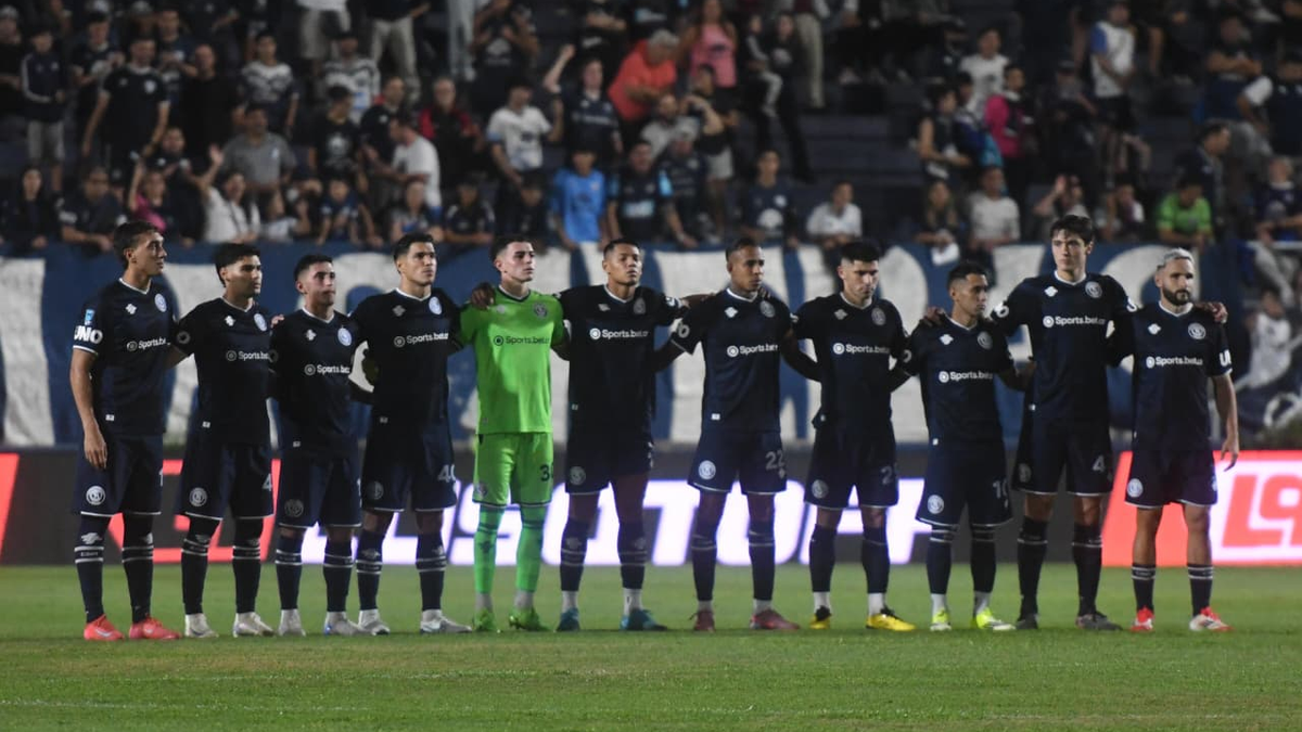 Al cabo del primer tiempo, Independiente Rivadavia le gana 1-0 a Tigre