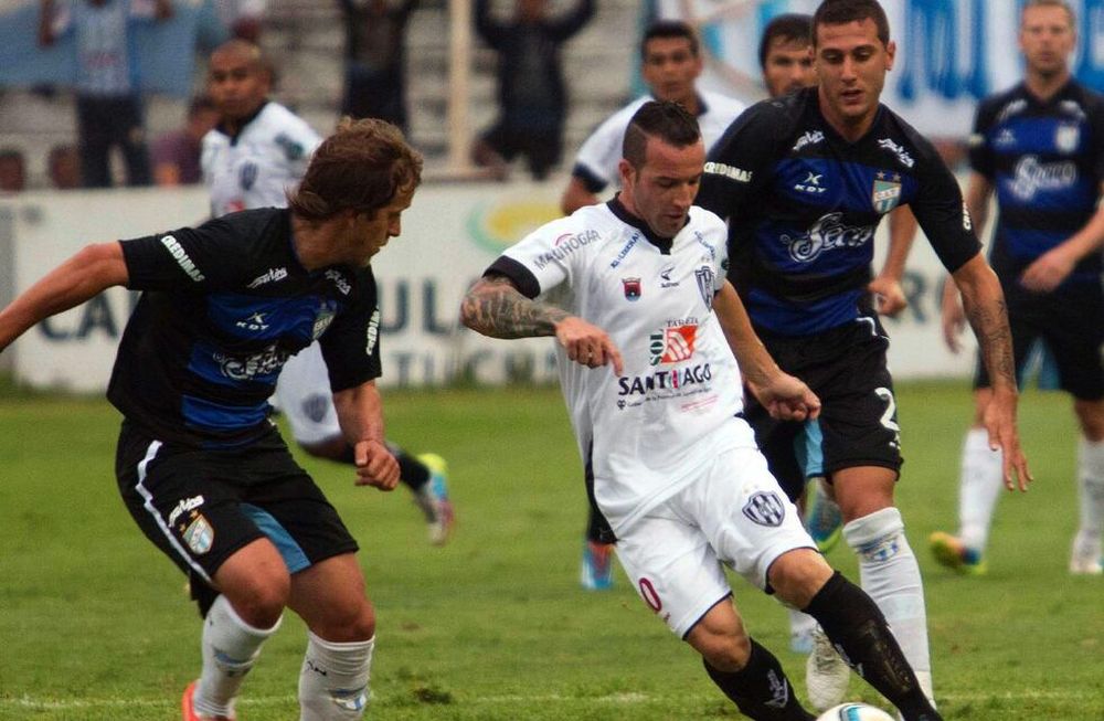 El Decano sólo sacó un punto