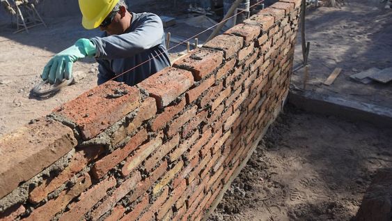 El IPV, ofrece una línea de créditos hipotecarios para construcción de vivienda única con un sistema de ahorro previo (36 cuotas) y un préstamo de hasta $14.596.197,25.  Foto José Gutiérrez / Los Andes