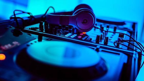 Por primera vez se lanza un programa televisivo donde la música electrónica es la protagonista.