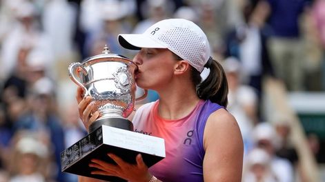 Iga Swiatek arrolló a Jasmine Paolini en Roland Garros. / Gentileza.