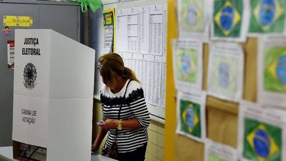 Voto electrónico en Brasil, imagen de archivo (AP)