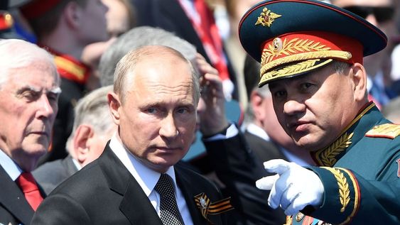 El presidente de Rusia, Vladimir Putin, y el ministro de Defensa de Rusia, Serguéi Shoigú.