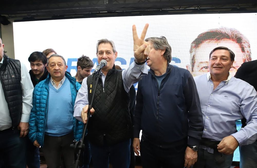 Omar Félix fue electo intendente de San Rafael.  El candidato a gobernador del PJ, Omar Parisi, se subió al festejo en el sur.