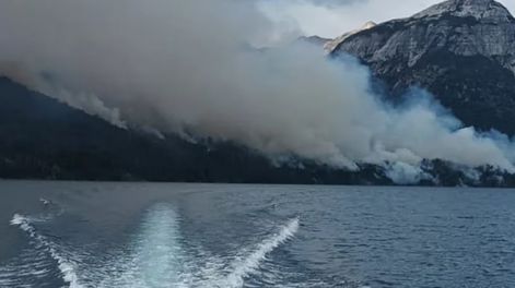 Incendio en el parque Nahuel Huapi