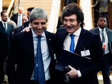 Luis Caputo y Javier Milei. Luis Caputo y Javier Milei.