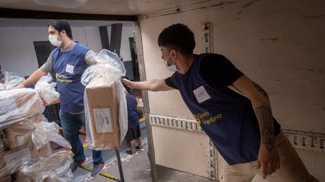 Los Andes | Correo Argentino comenzó el operativo de reparto de urnas a las a escuelas  de los distintos departamentos. Imagen de archivo. Foto: Ignacio Blanco / Los Andes