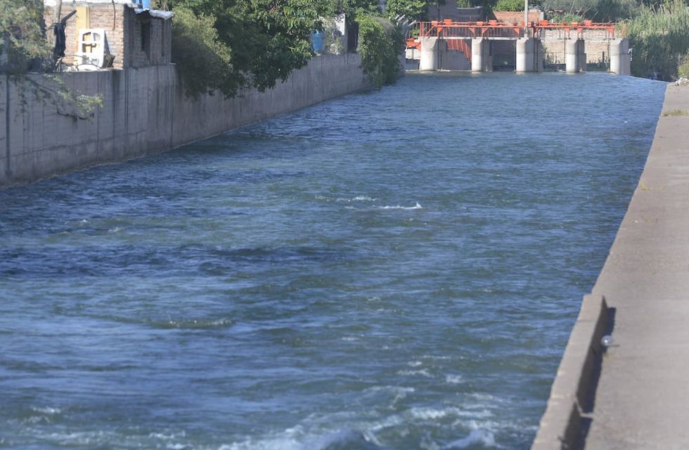 Un hombre murió ahogado en el canal Cacique Guaymallén / Archivo