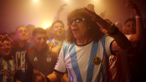 Los Andes | La Mona Jiménez y su estreno más reciente, Borom Bom Bom. (Captura)