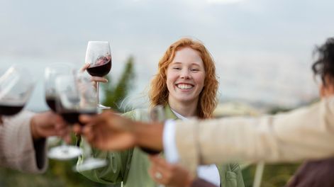 Los menús de pasos en bodegas mendocinas combinan cocina regional y vinos de autor a precios accesibles.