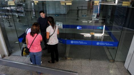 La Bancaria realizará una medida de fuerza de 24 horas por el cierre de sucursales y puestos de trabajo.