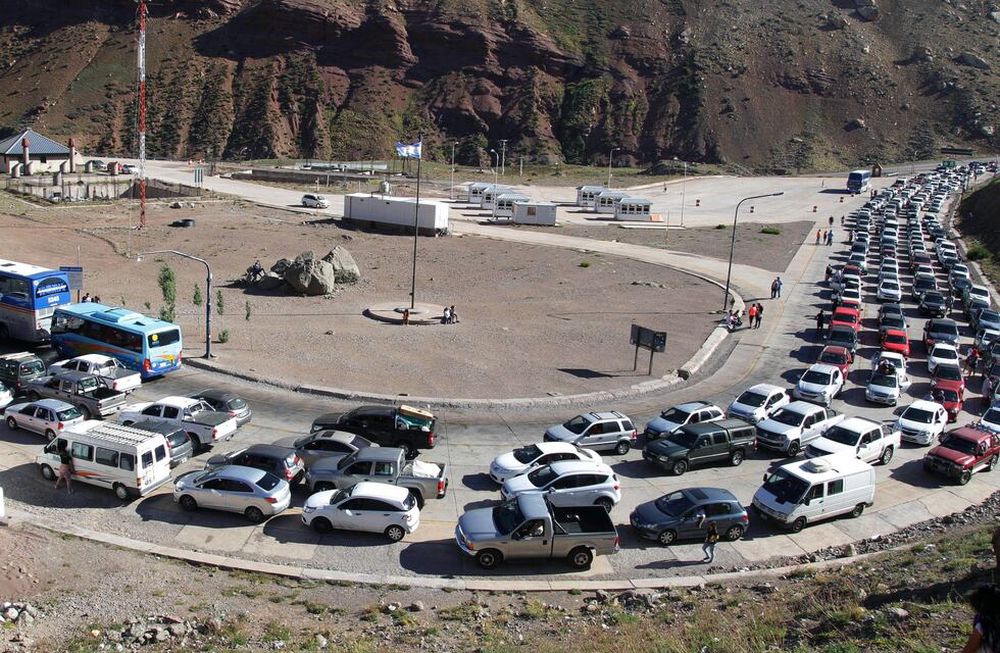 En febrero los turistas argentinos gastaron 1.270 millones de dólares en el exterior