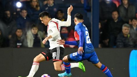 Solari, el mejor jugador de River en la actualidad, marcó un golazo para el 1-0 Millonario. / Gentileza: Prensa Liga Profesional.