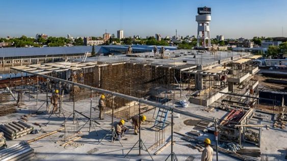 Buenas señales en alquileres y compra venta: la alarma se enciende en la construcción en pozo