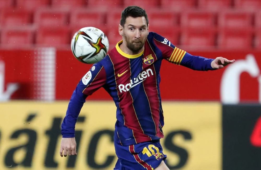 El Manchester City niega haber tenido contacto con Messi, quien reevalúa su futuro en Barcelona