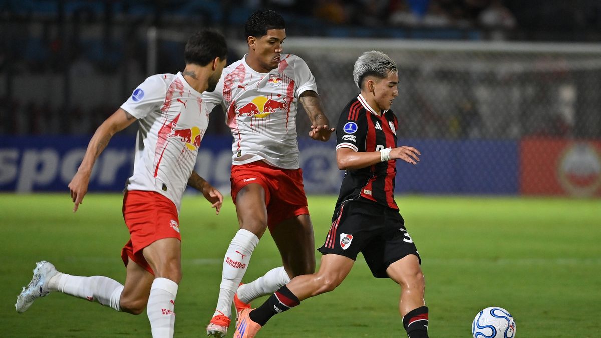 River y Bragantino ya juegan por  la Copa Sudamericana