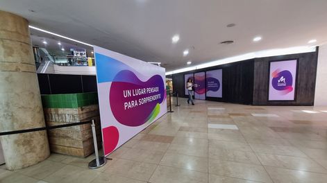 El Mendoza Shopping tiene varios espacios comerciales en refacción o a la espera de nuevas marcas. 