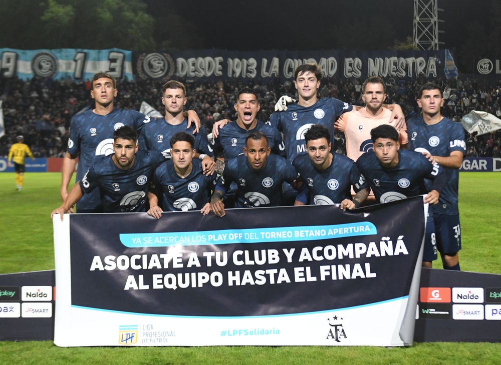 La noche del Bautista Gargantini tuvo todos los condimentos para quedar grabados en la memoria de los hinchas leprosos.