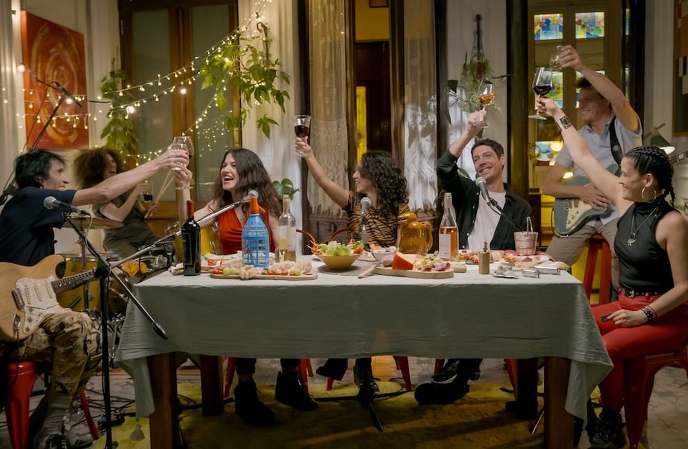 Juntos a la par celebramos el Día del Vino, nuestra Bebida Nacional. Foto: Gentileza.