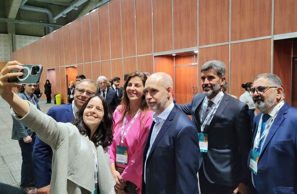 Horacio Rodríguez Larreta y Ulpiano Suárez en la C40 que se realiza en la Ciudad de Buenos Aires. Además participan los jefes comunales Sebastián Bragagnolo (Luján), Tadeo García Zalazar (Godoy Cruz) y Walther Marcolini (General Alvear).