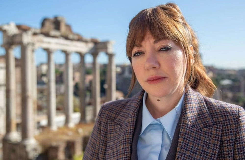 Philomena Cunk, personaje creado por Charlie Brooker.