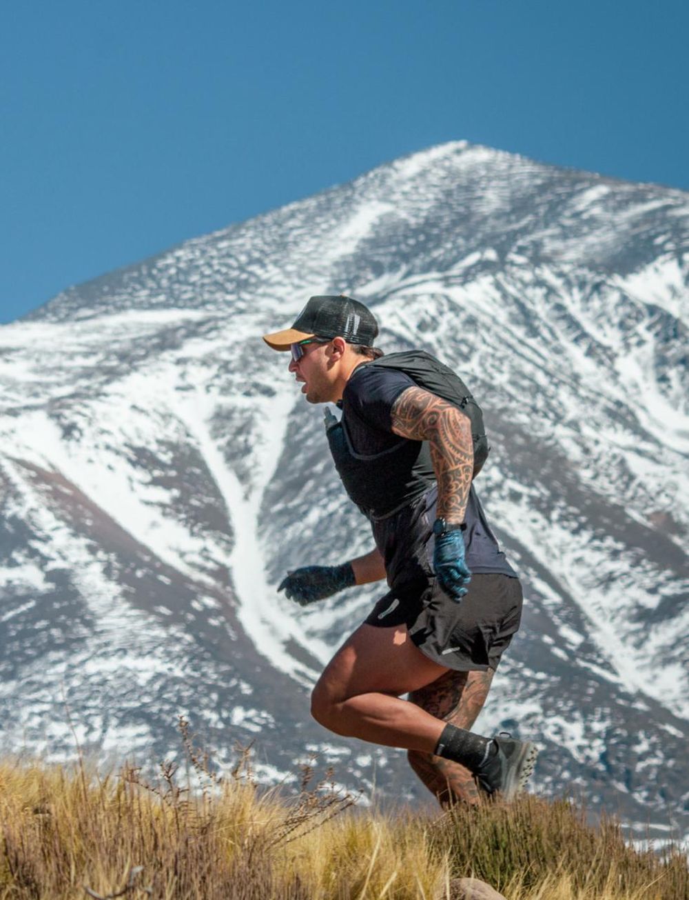 El atleta mendocino que dejó todo para instalarse en Andorra y cumplir su sueño de ser corredor profesional. Foto: gentileza Valentín Romero