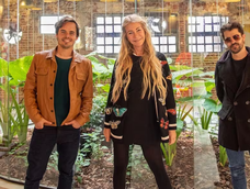 luego de la muerte de su nieta: la emotiva reaparicion de cris morena con los integrantes de erreway