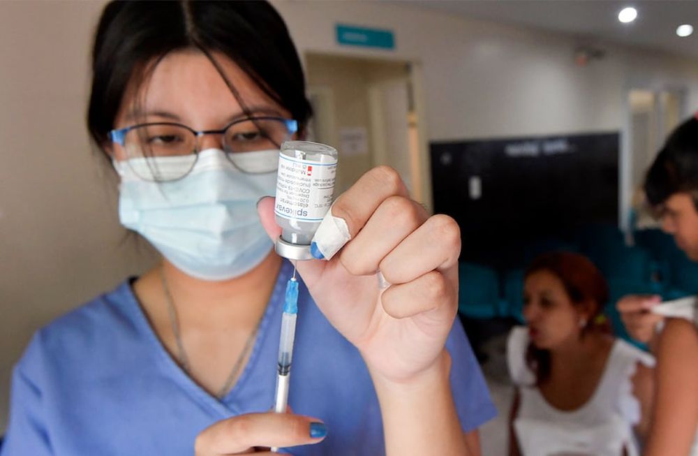 En el Ministerio de Salud ya no llevan un conteo de  quienes se vacunan, como se hacía en la época más crítica de la pandemia. | Foto: Orlando Pelichotti / Los Andes