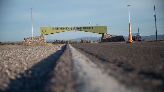 El ingreso de San Rafael por la Ruta Nacional 143.&nbsp;